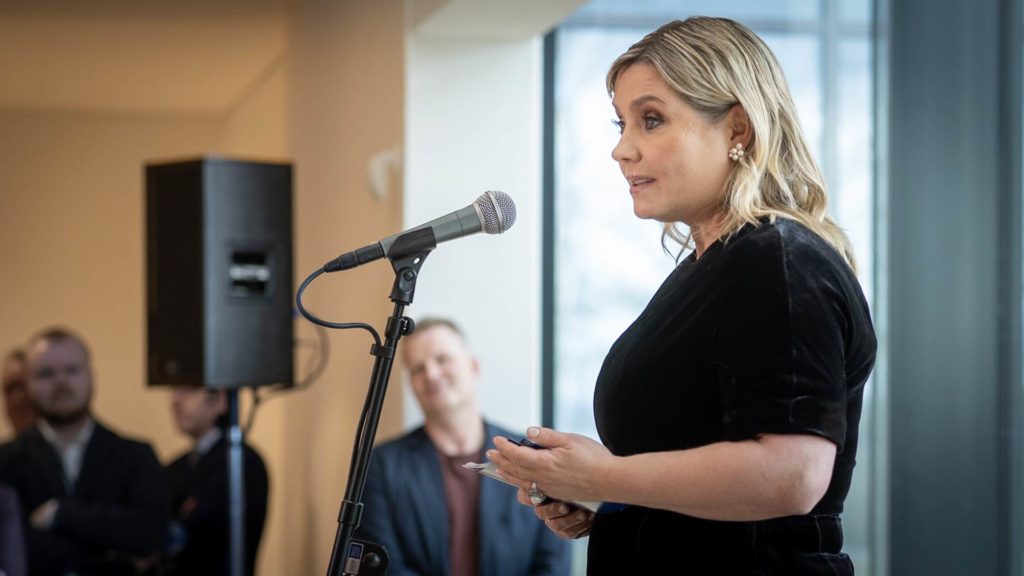 Edda vígð við hátíðlega athöfn