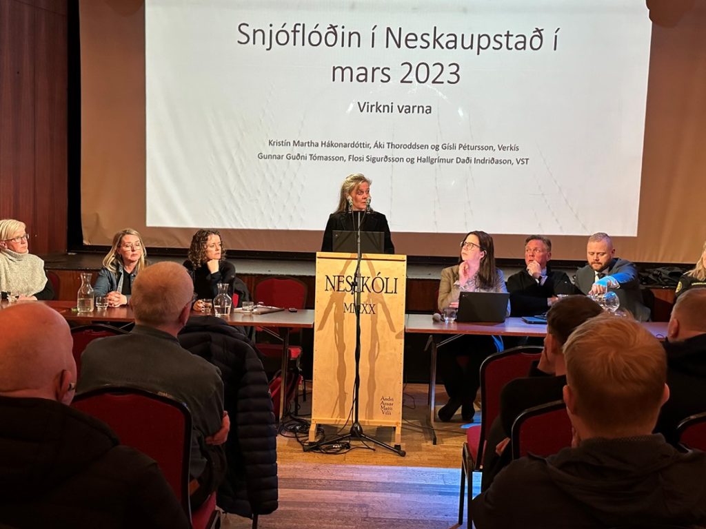 Erindi á íbúafundi í Neskaupstað